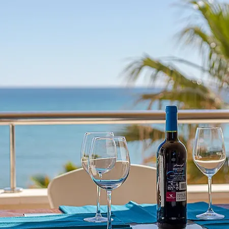 Fantastic Views , On The Location In Apartamento Torremolinos